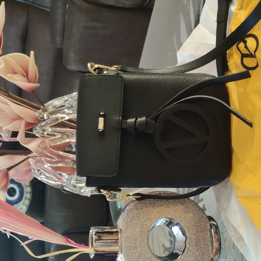 Valentino by Mario Women's gorgeous crossbody bag - Picture 6 of 15